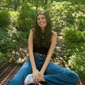 Meet your Posher, Chloe